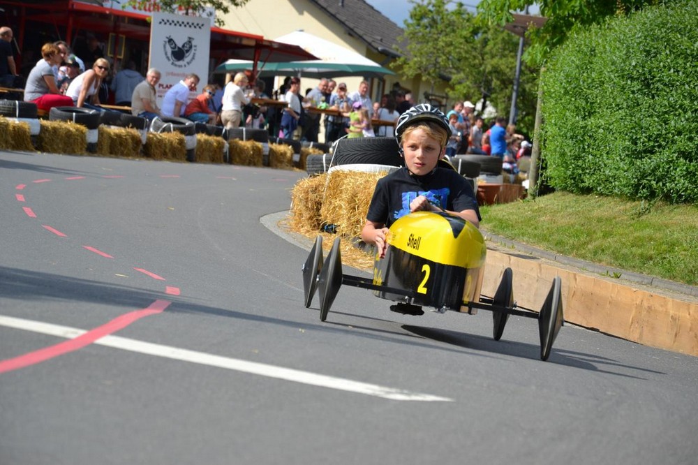 Plascheid Seifenkistenrennen bij Neuerburg